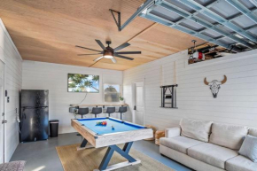 Beachside Bliss Golf Cart Included PLUS Garage Game Room 5868